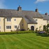 Gelynis Farm & Guest House
